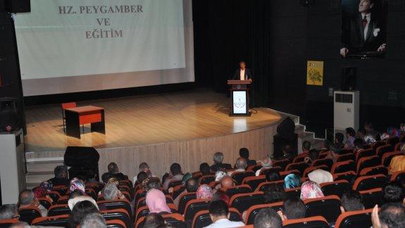 Hz. Muhammed (S.A.V.) ´in Eğitimciliği Konferansı Düzenlendi.