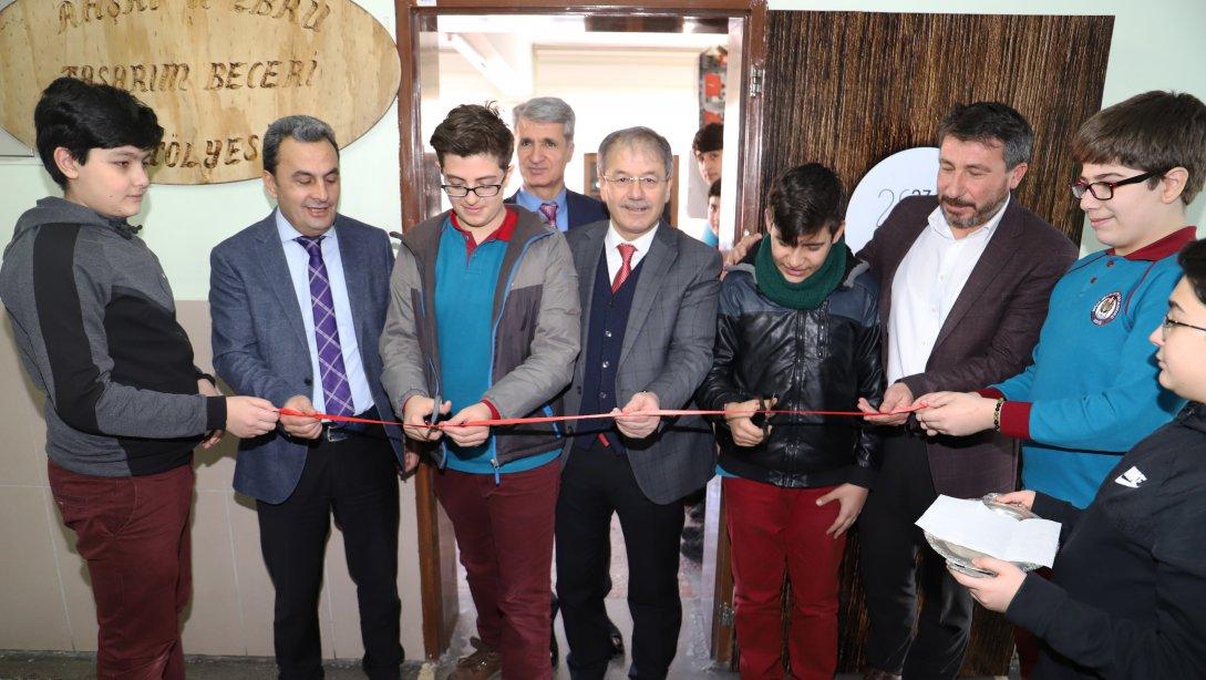 İl Milli Eğitim Müdürümüz Halil İbrahim YAŞAR, İmam Hatip Ortaokulu Ahşap Metal Tasarım Beceri Atölyesinin Açılışını Gerçekleştirdi.