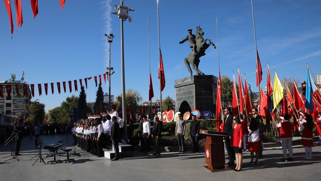 29 Ekim Cumhuriyet Bayramı 100. Yılında Niğde'de Coşkuyla Kutlandı.