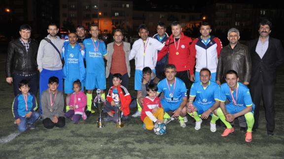 Niğde Milli Eğitim Müdürlüğü Futbol Takımı Kurumlar Arası Futbol Turnuvası Şampiyonu Oldu.